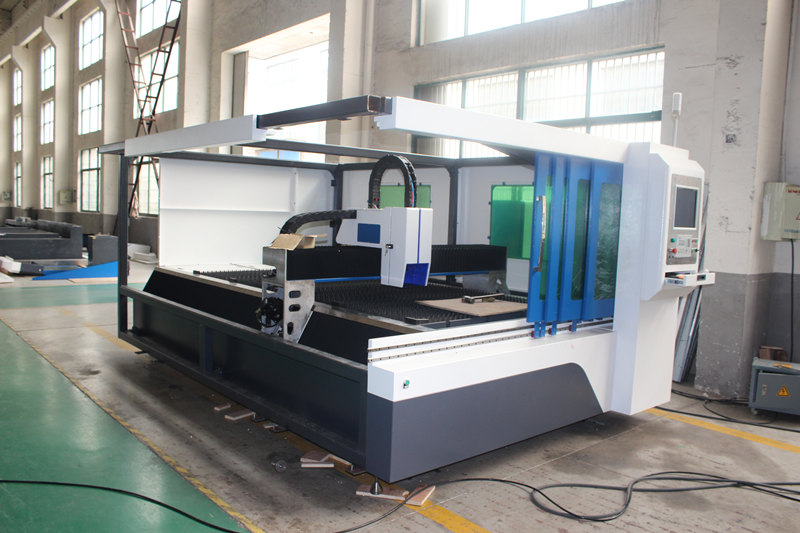 Машина за сечење ласер на фибер IPG 1000W